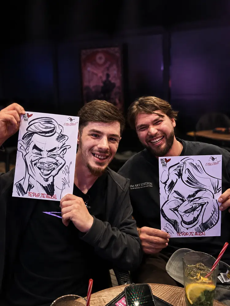Caricaturi live — prins pe loc