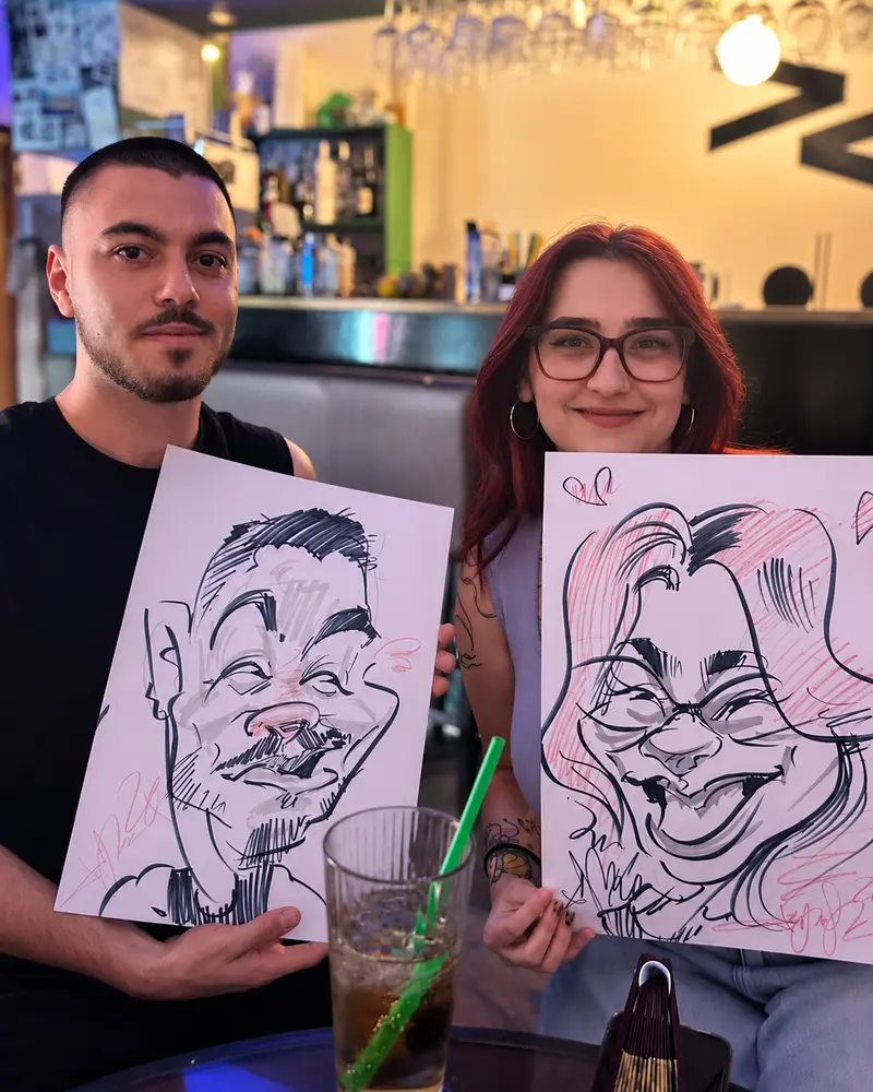 Caricaturi live — subiect vesel
