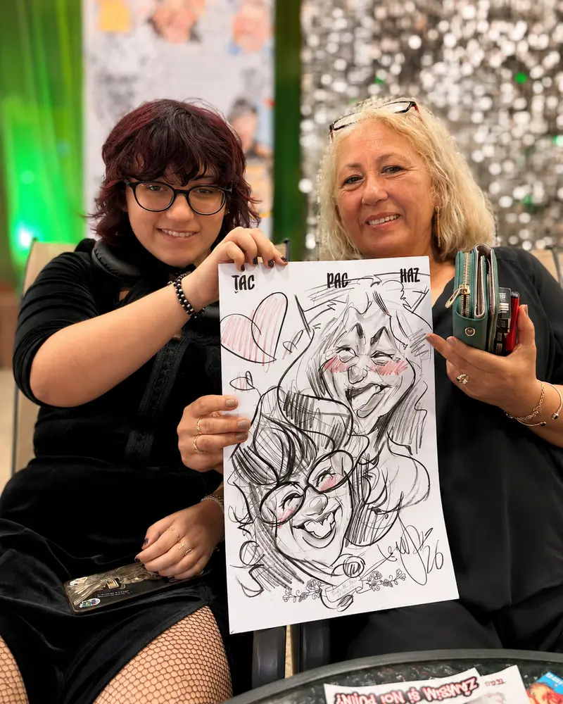 Caricaturi live — prins pe loc