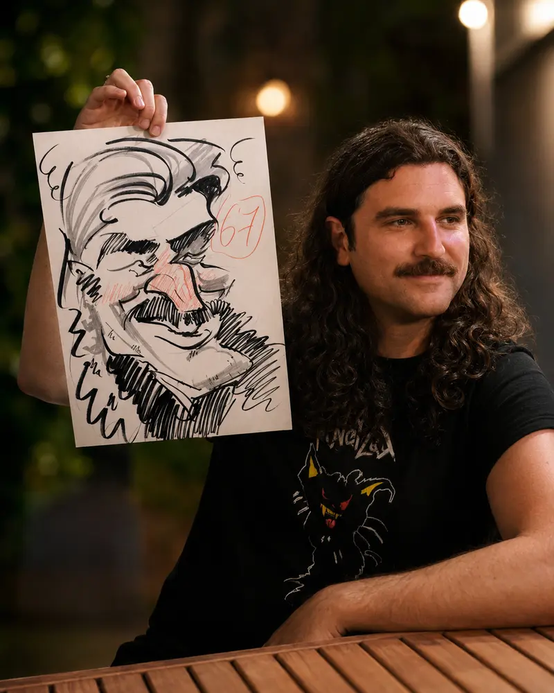 Caricaturi live — în direct